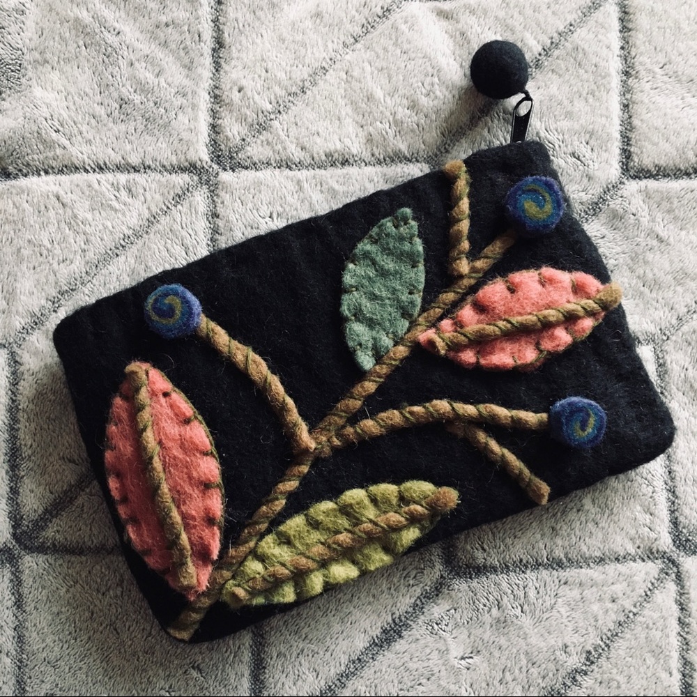 Rising Tide Clutch
